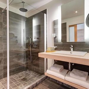 Two Connecting Double Rooms
